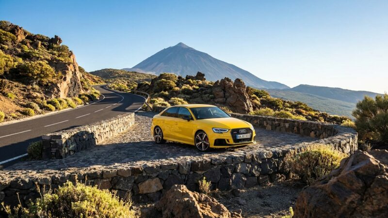 Audi RS 3 vairavimo apžvalga: karštojo hečbeko bandymas Tenerifėje