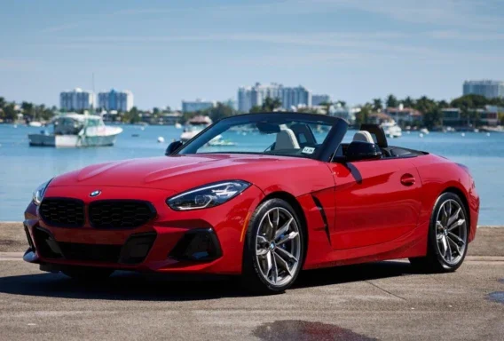 BMW Z4 sDrive30i (Automatinė, 3.0 L, 2 vietos)