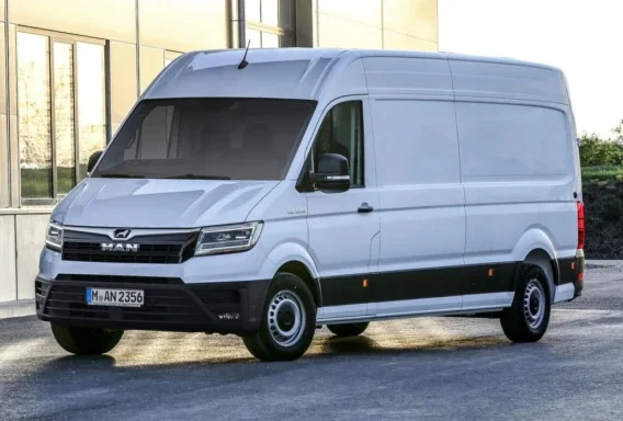 MAN TGE (Mechaninė, 2.0 L, 3 vietos)