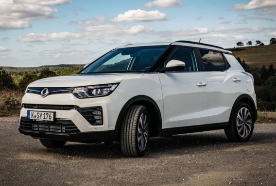 KGM Tivoli (Automatinė, 1.5 L, 5 vietos)